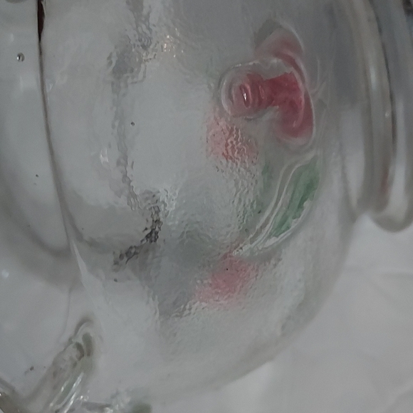 L.E.Smith Glass Basket with Pink Roses and Green leaves. Stamped S.9 inches Hx6W - Picture 8 of 12